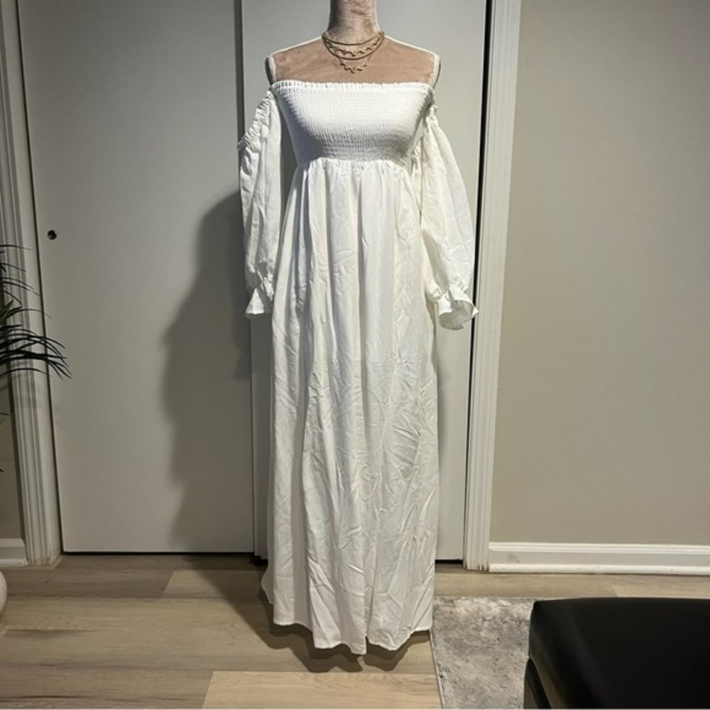 NWOT Magnolia Boutique Smocked Dress